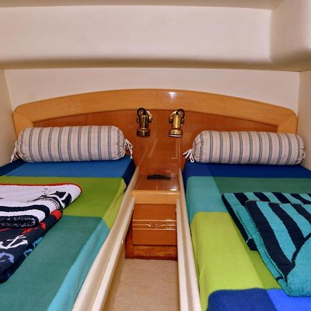 Luxury Yacht Kamikara Hotel San Miguel de Abona Buitenkant foto