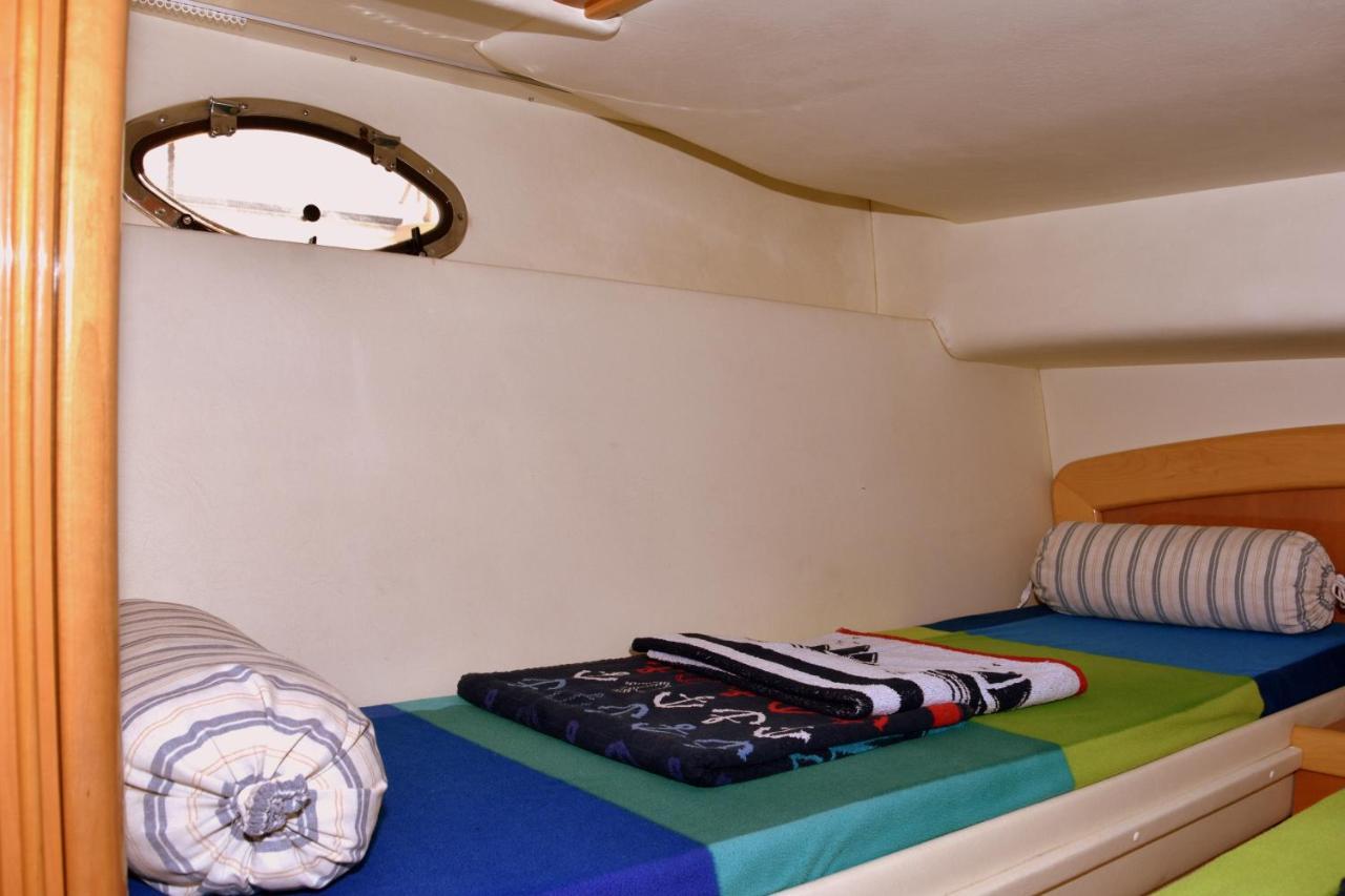 Luxury Yacht Kamikara Hotel San Miguel de Abona Buitenkant foto