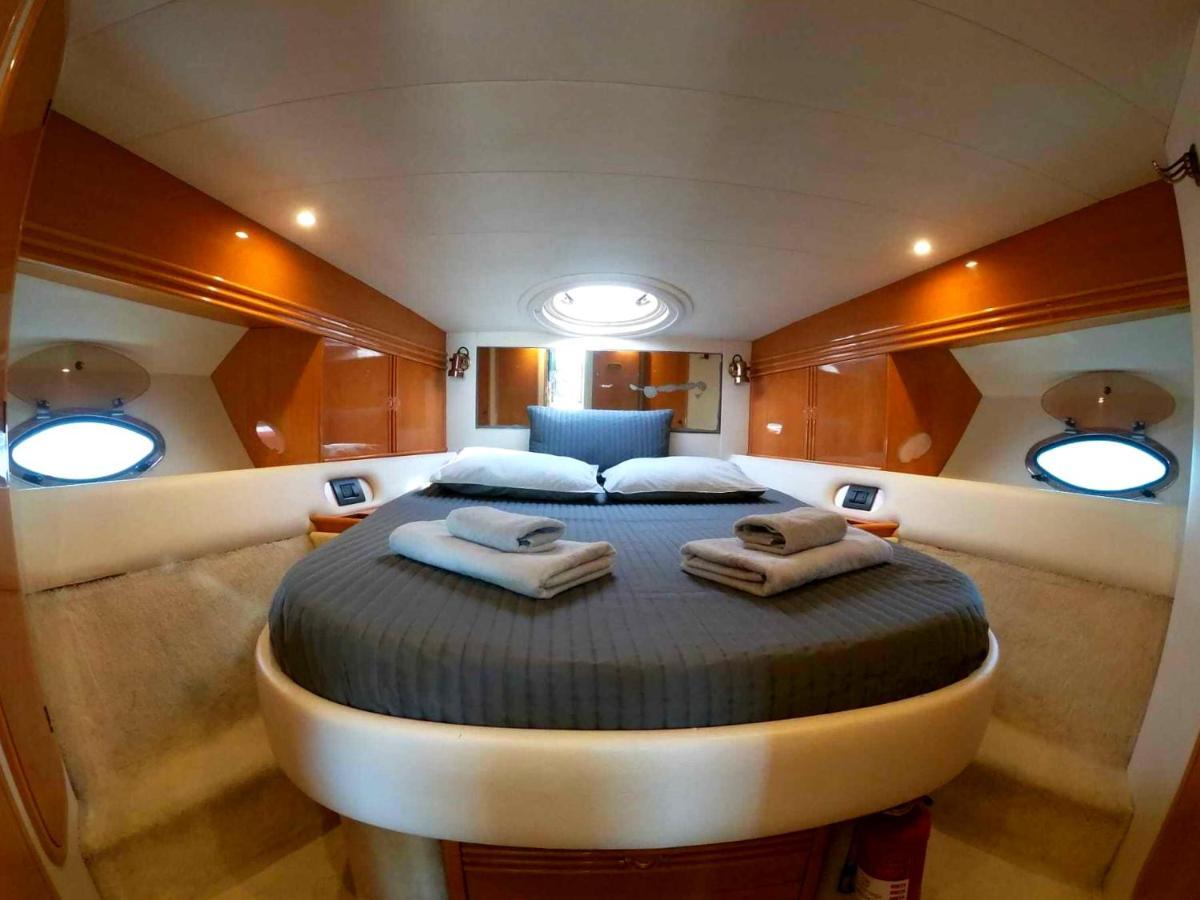 Luxury Yacht Kamikara Hotel San Miguel de Abona Buitenkant foto